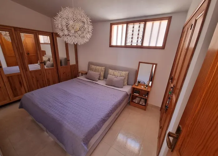 Ocean View Cristianos * لوس كريستيانوس