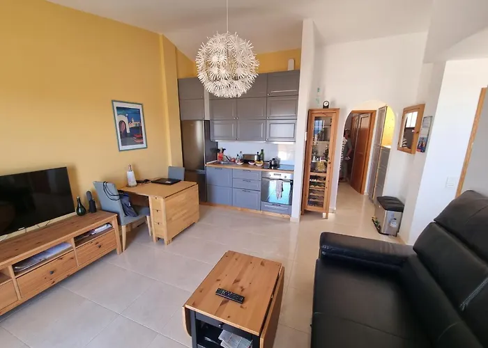 Ocean View Cristianos * لوس كريستيانوس